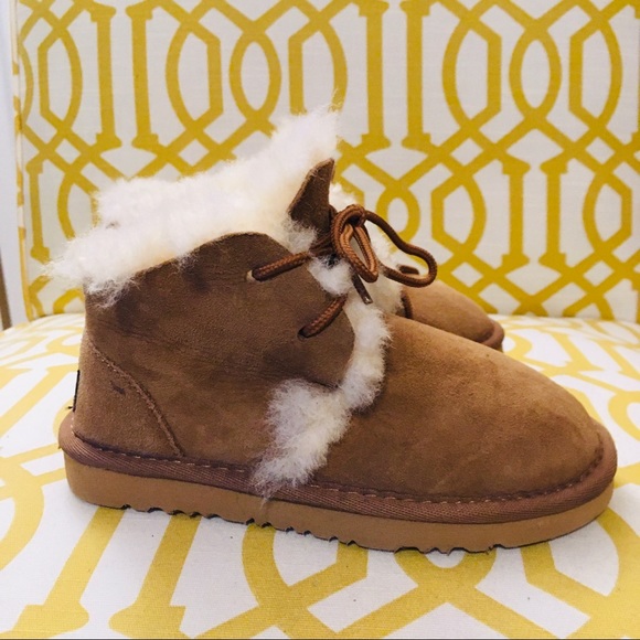 UGG Australia Kids Chestnut Boots - Picture 4 of 10